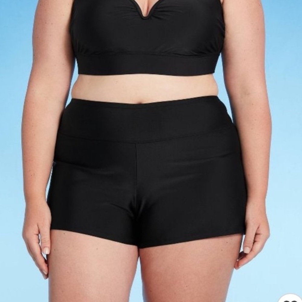 (24W/26W) Kona Sol Women's Plus Size Swim Boyshorts -Black‎